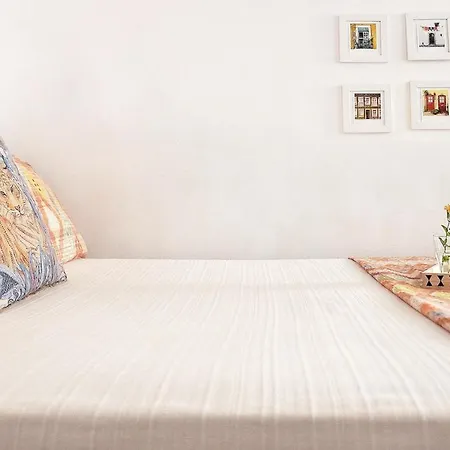 Boho-chic Traditional Historic Centre Flat *